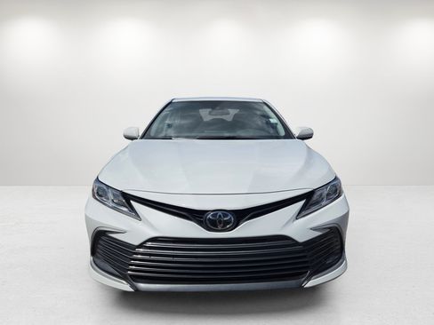 Used 2024 Toyota Camry LE FWD image 2