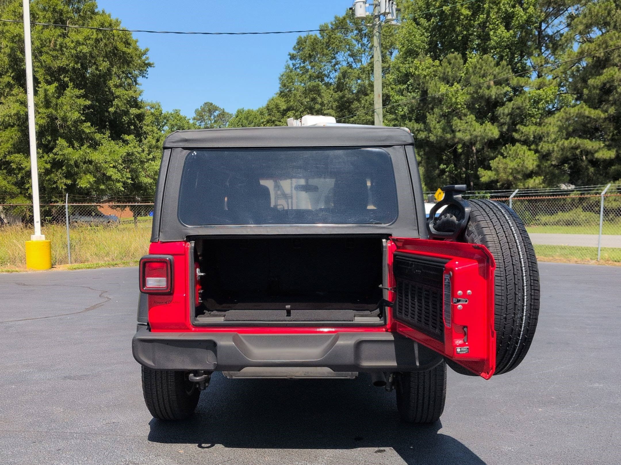 Used 2022 Jeep Wrangler Unlimited Sport AWD/4WD image 31