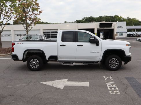 Used 2025 Chevrolet Silverado 2500 W/T w/ WT Convenience Package AWD/4WD image 22
