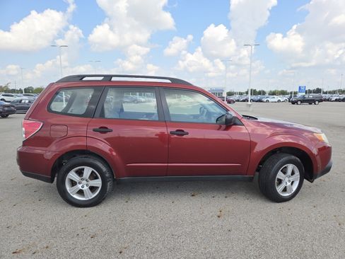 Used 2012 Subaru Forester 2.5X w/ Alloy Wheel Pkg AWD/4WD image 16