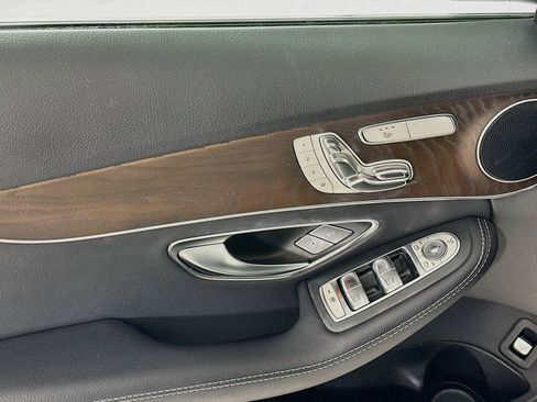 Used 2019 Mercedes-Benz C 300 4MATIC Sedan image 18