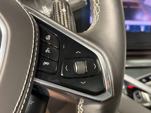 Used 2025 Chevrolet Corvette Z06 RWD image 38
