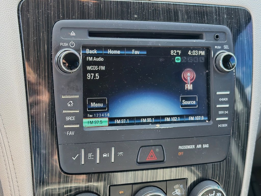 Used 2016 Chevrolet Traverse LT FWD image 14