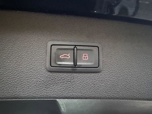 Used 2017 Audi RS 7 Prestige image 44