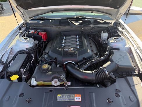 Used 2013 Ford Mustang GT Premium w/ Security Pkg RWD image 9