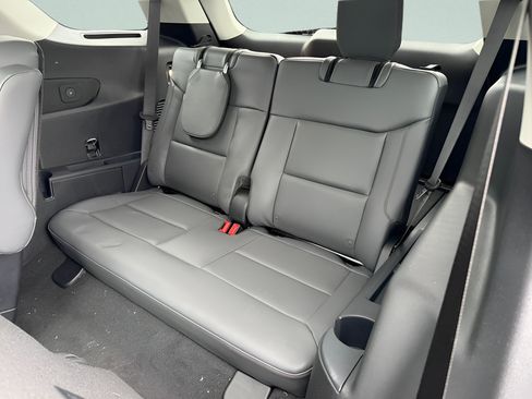 New 2026 Ford Explorer Active w/ Active Comfort Package AWD/4WD image 7