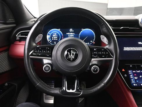 Used 2023 Maserati Grecale Modena image 27