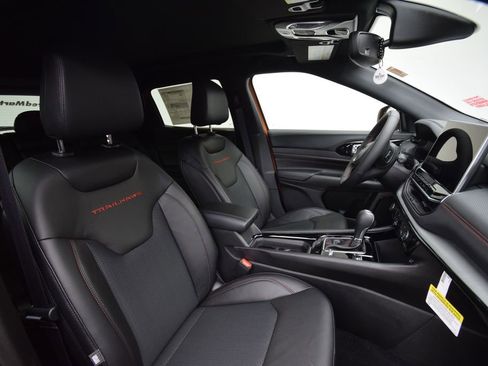 New 2026 Jeep Compass Trailhawk AWD/4WD image 17