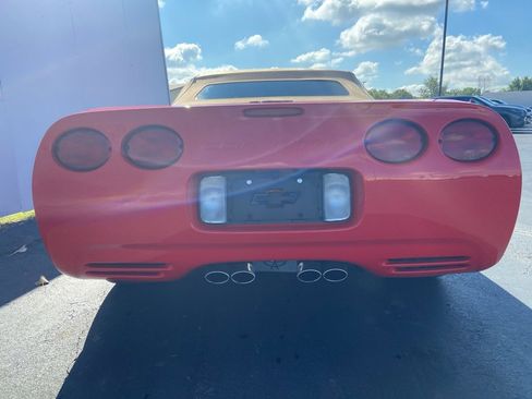 Used 2003 Chevrolet Corvette Convertible w/ Preferred Equipment Group1 image 8