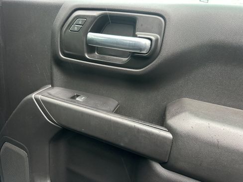Used 2021 Chevrolet Silverado 1500 Custom w/ Safety Confidence Package image 19