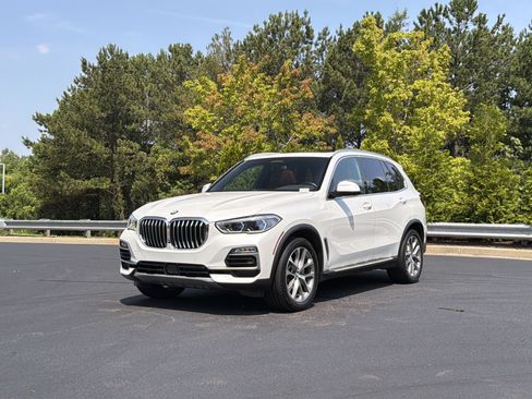 Used 2019 BMW X5 xDrive40i w/ Premium Package AWD/4WD image 13