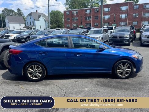 Used 2018 Hyundai Elantra Value Edition FWD image 4