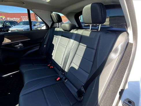 Used 2025 Mercedes-Benz GLE 350 4MATIC image 18