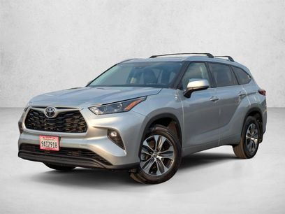 Used 2022 Toyota Highlander XLE
