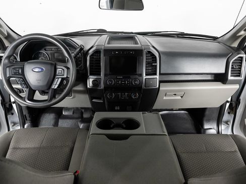 Used 2019 Ford F150 XLT image 32