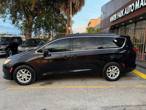 Used 2020 Chrysler Voyager Lxi FWD image 5