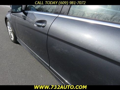 Used 2011 Mercedes-Benz C 300 C 300 Sport 4MATIC AWD 4dr Sed image 29