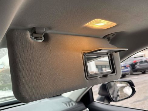 Certified 2021 Toyota Highlander XLE image 30