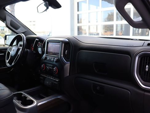 Used 2019 Chevrolet Silverado 1500 LT Trail Boss image 17