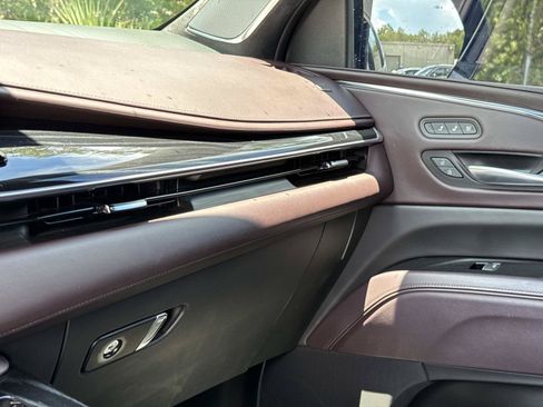 Used 2023 Cadillac Escalade V w/ LPO, ONYX Package AWD/4WD image 26