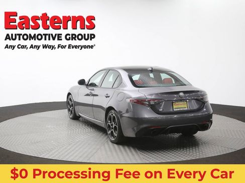 Used 2024 Alfa Romeo Giulia Veloce AWD/4WD image 65