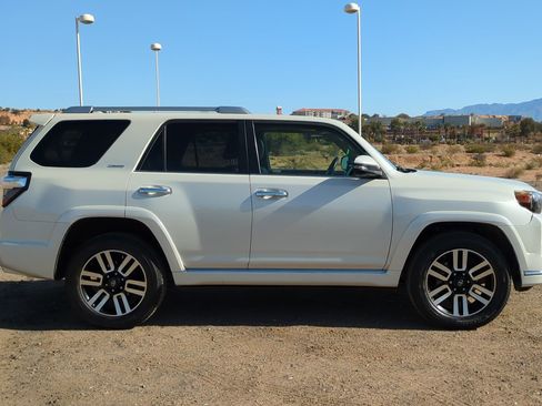 Used 2017 Toyota 4Runner Limited image 2