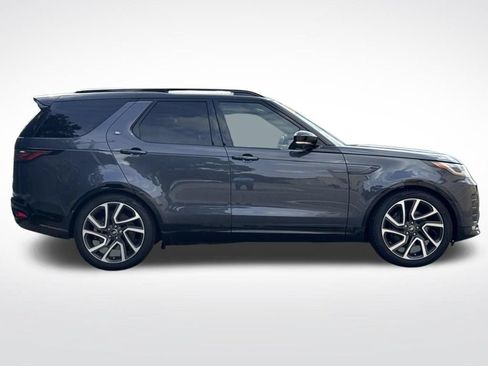 Certified 2025 Land Rover Discovery Dynamic SE AWD/4WD image 4