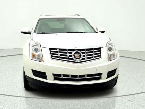 Used 2016 Cadillac SRX Luxury w/ Driver Awareness Package FWD image 2
