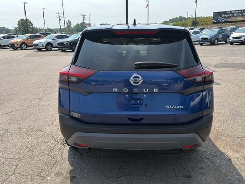 Used 2021 Nissan Rogue SV AWD/4WD image 5