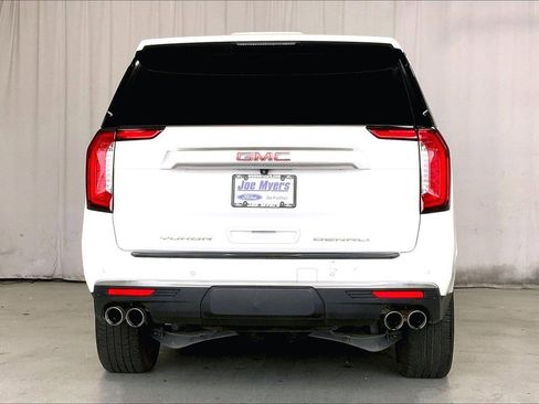 Used 2021 GMC Yukon Denali image 3