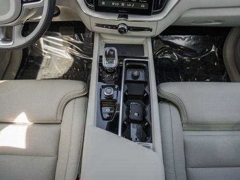 New 2026 Volvo XC60 T8 Ultra w/ Protection Package Premier image 26