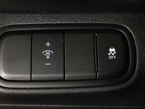 Certified 2024 Hyundai Venue Limited FWD image 24