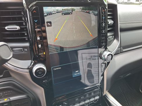 Used 2024 RAM 3500 Laramie AWD/4WD image 20