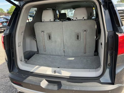 Used 2019 GMC Acadia SLT w/ LPO, Cargo Package FWD image 10