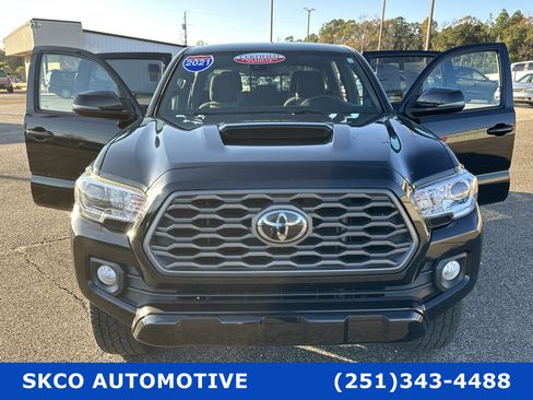 Used 2021 Toyota Tacoma TRD Sport image 34