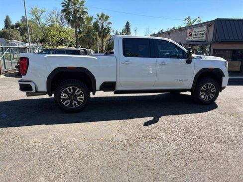 Used 2021 GMC Sierra 2500 AT4 w/ AT4 Premium Plus Package image 7
