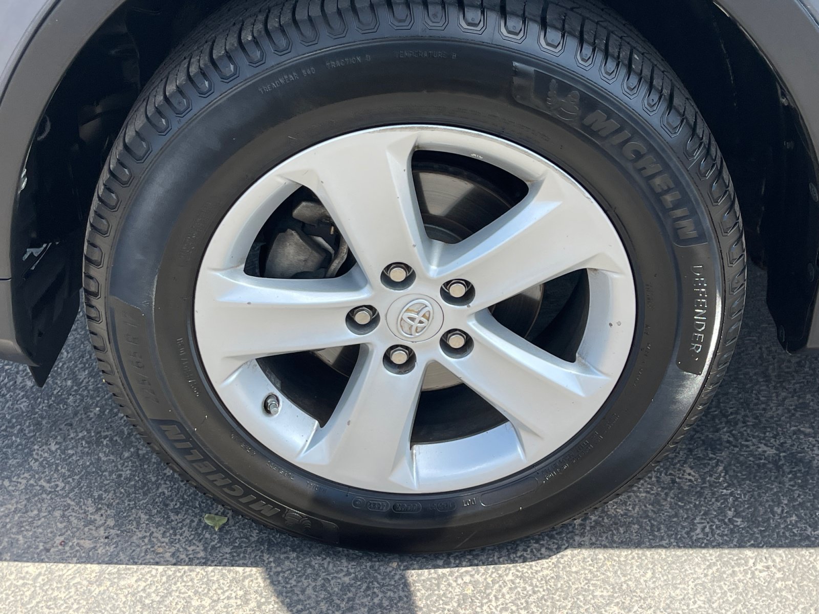 Used 2013 Toyota RAV4 XLE AWD/4WD image 24