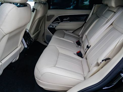 New 2026 Land Rover Range Rover SE AWD/4WD image 18