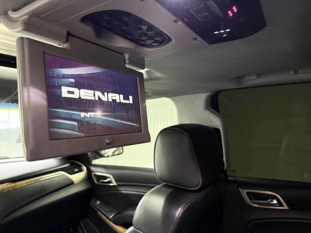 Used 2017 GMC Yukon XL Denali w/ Open Road Package AWD/4WD image 33
