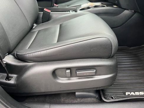 Certified 2023 Honda Passport EX-L image 32