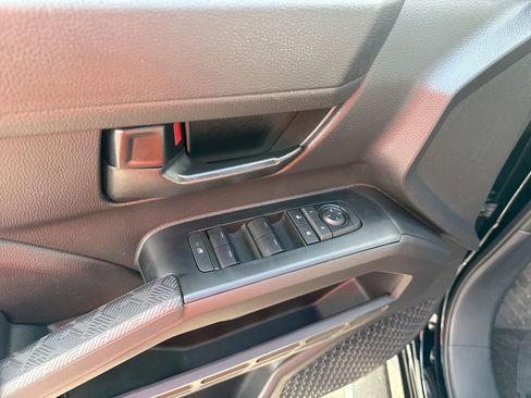 Certified 2025 Toyota Tacoma SR5 image 15