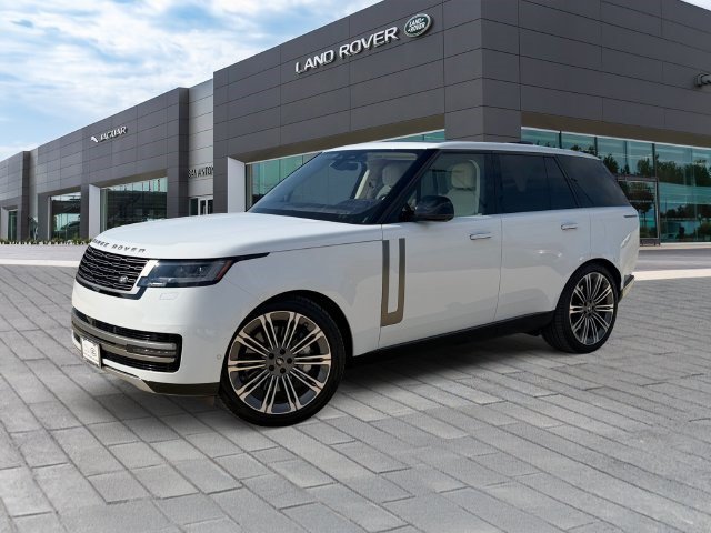 Used 2023 Land Rover Range Rover SE AWD/4WD image 1
