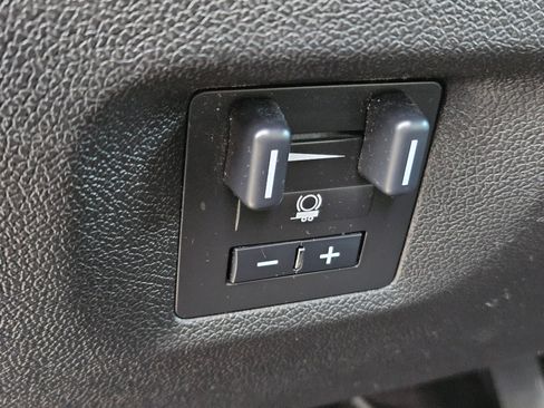 Used 2012 GMC Sierra 3500 SLT image 28