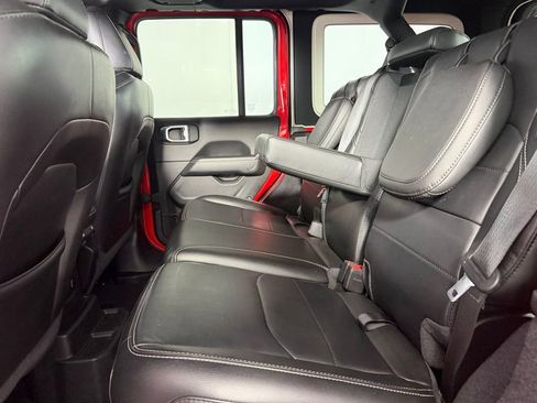 Used 2022 Jeep Wrangler Unlimited Sahara image 26