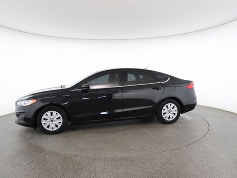 Used 2019 Ford Fusion S image 5