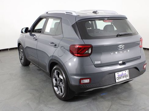 Used 2026 Hyundai Venue SEL FWD image 16