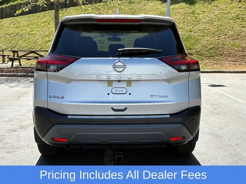Used 2023 Nissan Rogue SV AWD/4WD image 7