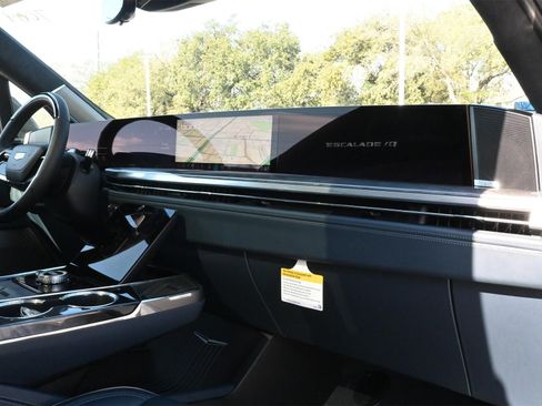 New 2025 Cadillac Escalade IQ Sport 2 image 26