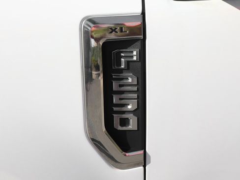 Used 2020 Ford F250 XL w/ Power Equipment Group image 52