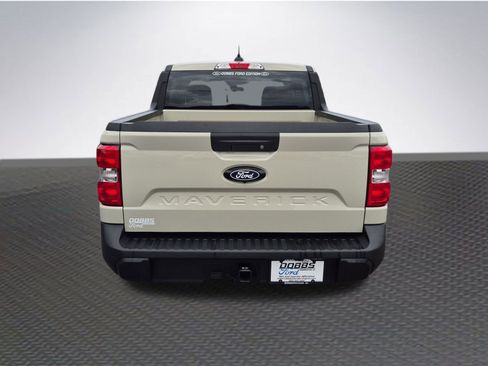 New 2025 Ford Maverick XLT image 6